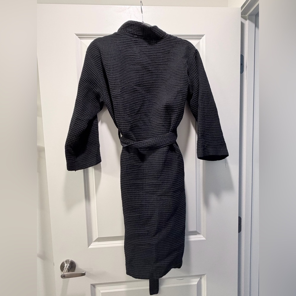 Black Waffle Knit Robe - Picture 4 of 5